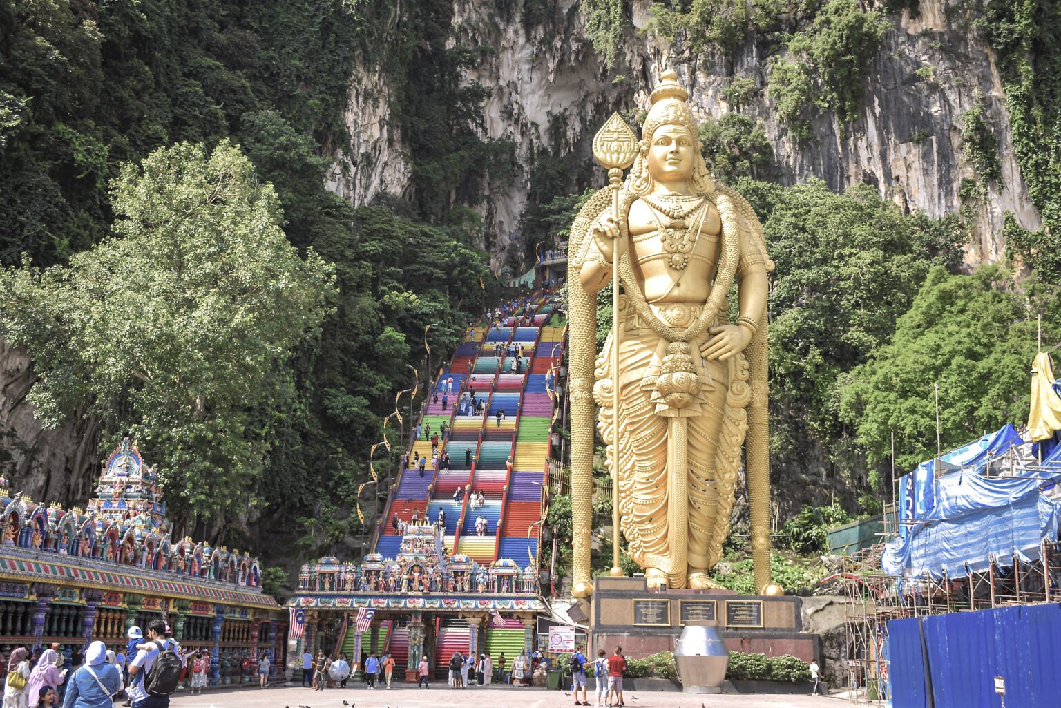 scenic Batu Caves