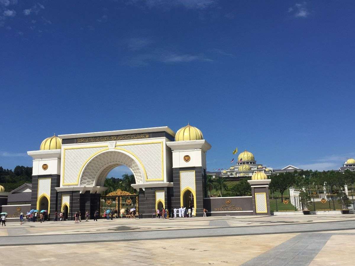 Zachhatta istana1200 96kb